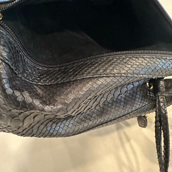 Eileen Kramer Genuine Python Black Shoulder Bag Hobo Purse With Gold Hardware - Picture 5 of 12